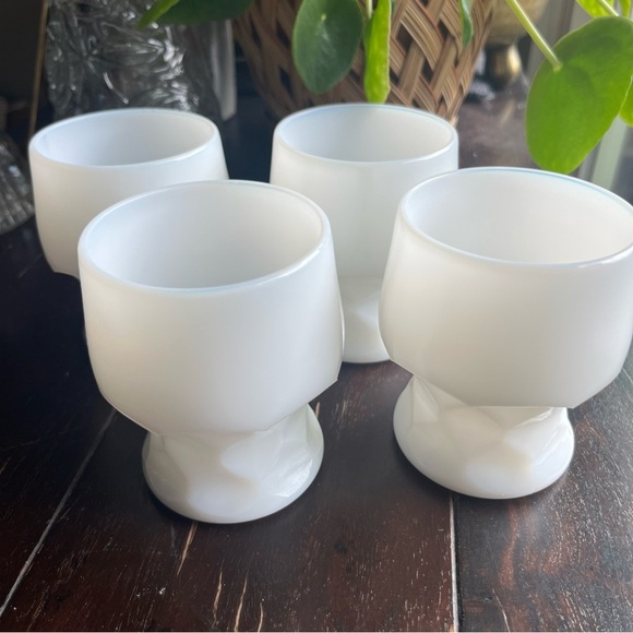 Lot of 4 Georgian Honeycomb White Glass Tumblers 4x3 inch - Picture 1 of 5